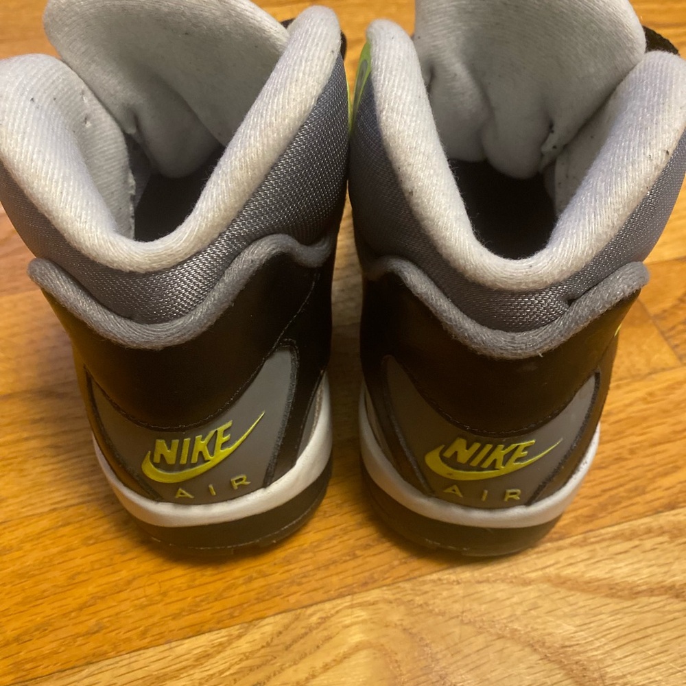 Mens Nike Air Trainer and Neon Green Athletic Shoes - Picture 11 of 15